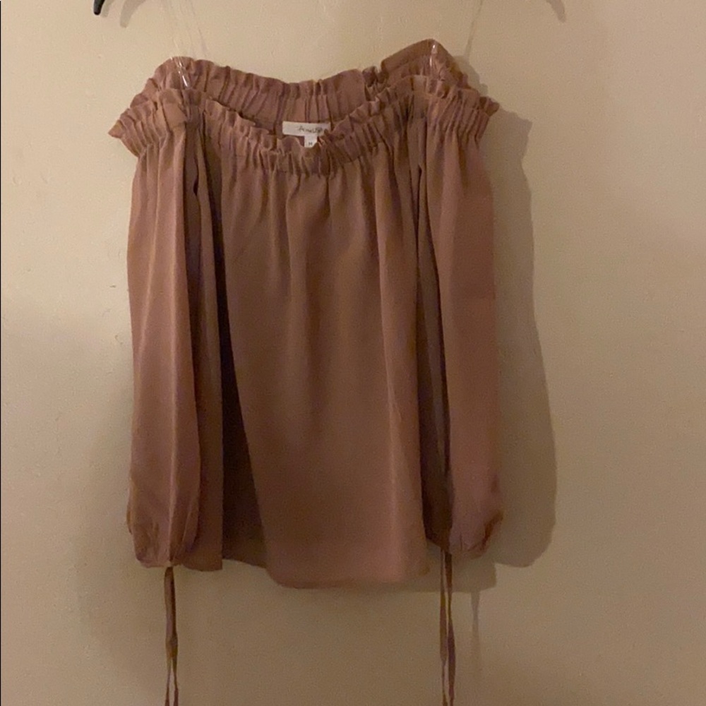 Off the shoulder top. NWOT